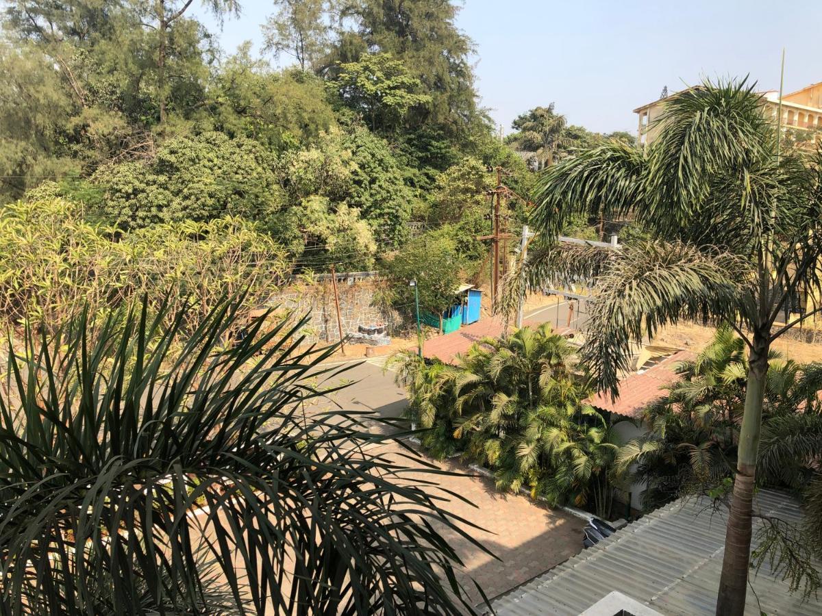 Resort Silver Hills Lonavala Buitenkant foto