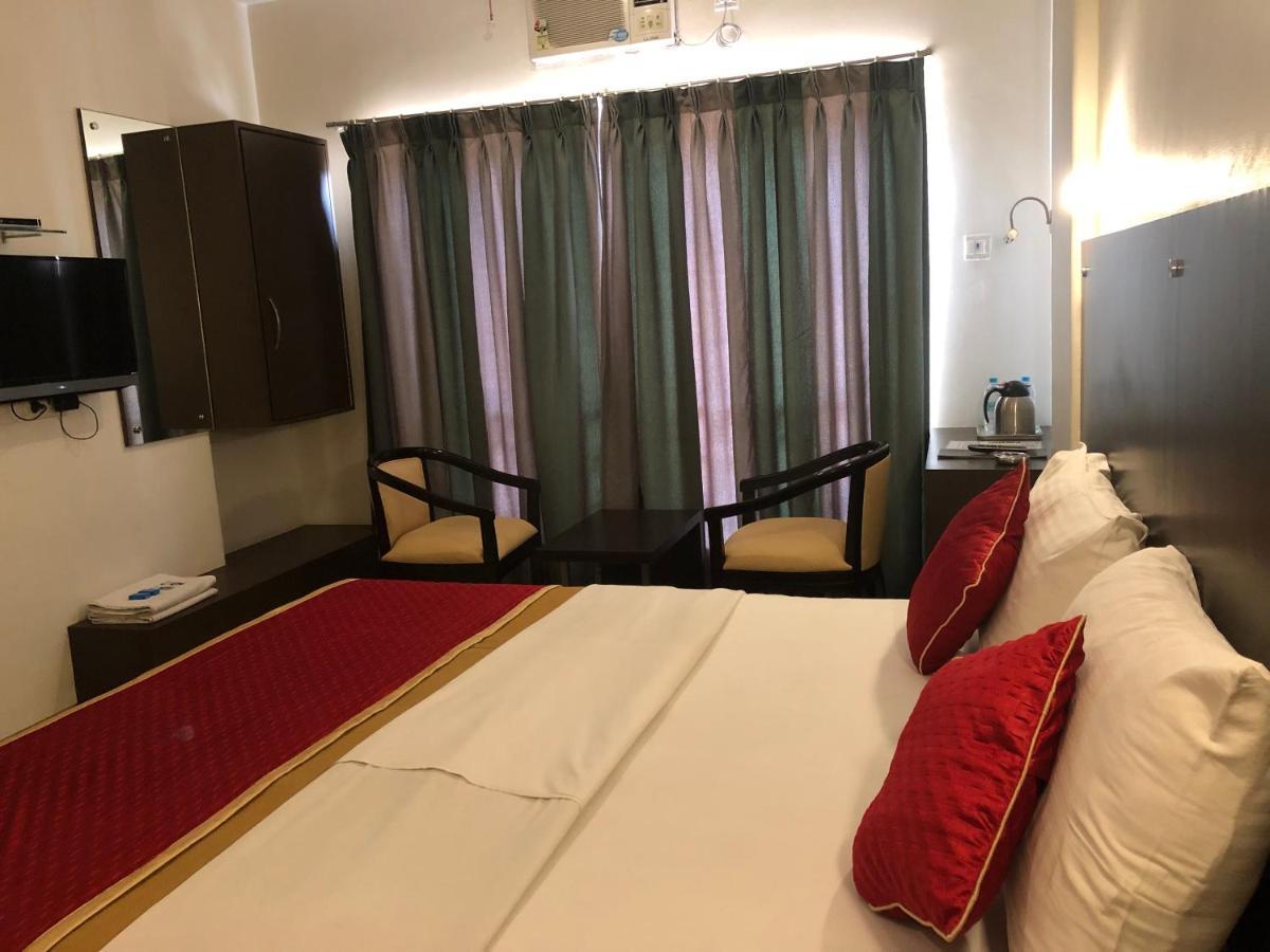 Resort Silver Hills Lonavala Buitenkant foto